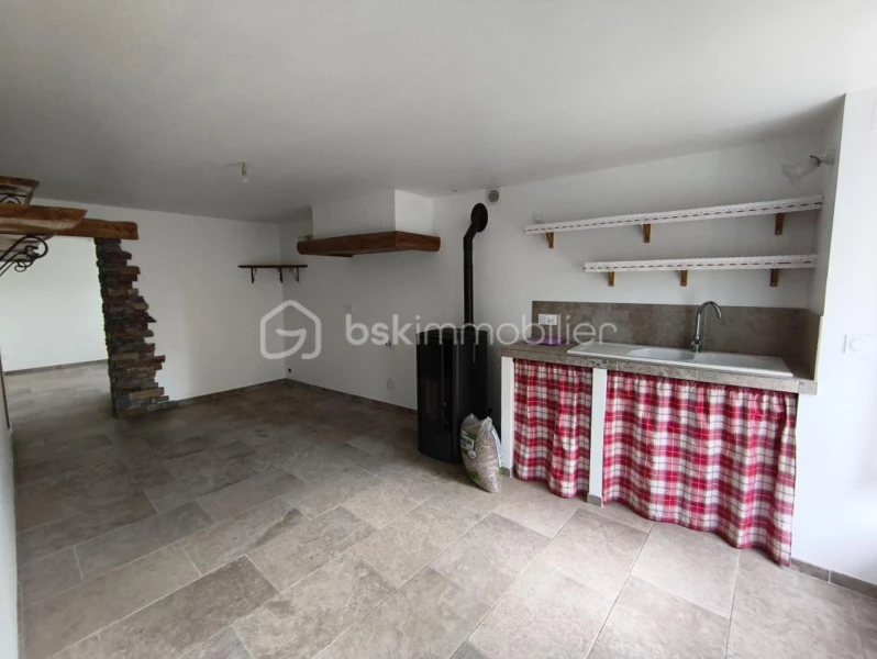 Qyccybt1vzqwVayeBNKWdBWYHflfqRcl0jWa5qdA.jpg