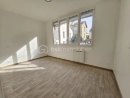 A4sM5sOeEVhuyYW5mRAufQOscaVKbkBIQxPeGbXn.jpg