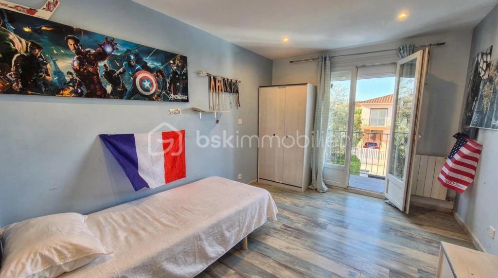G12835z2oZOhKgenwbBEG7peFclLjlnUN77mHe92.jpg