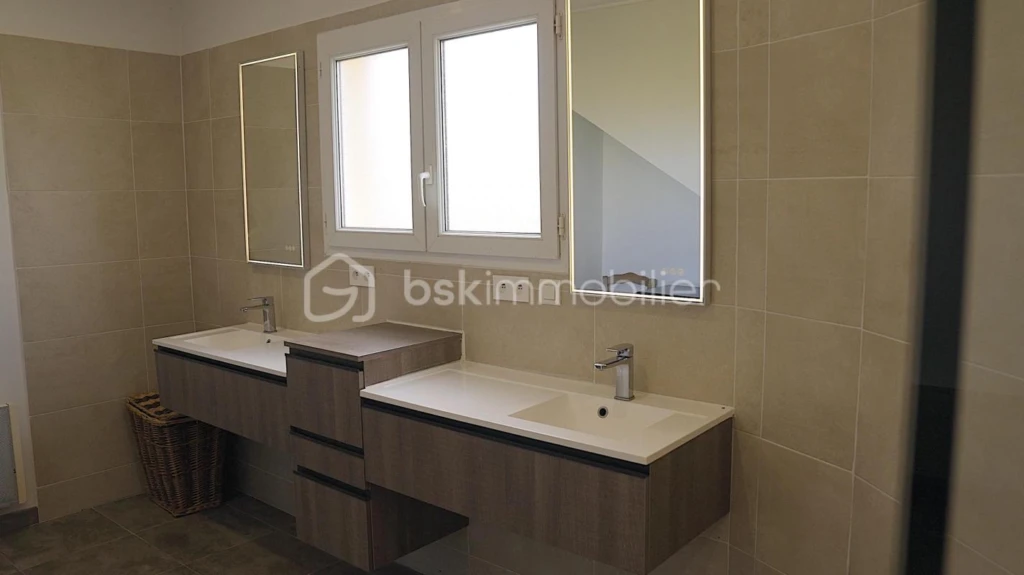xu64RXWGz4yxVqAFLDqkgEsktHtxfjUEPn6YUclB.jpg