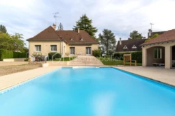 iS4dNYOhBEFDh0UagqgAncbvDLxNudJNtSx9WiFq.jpg