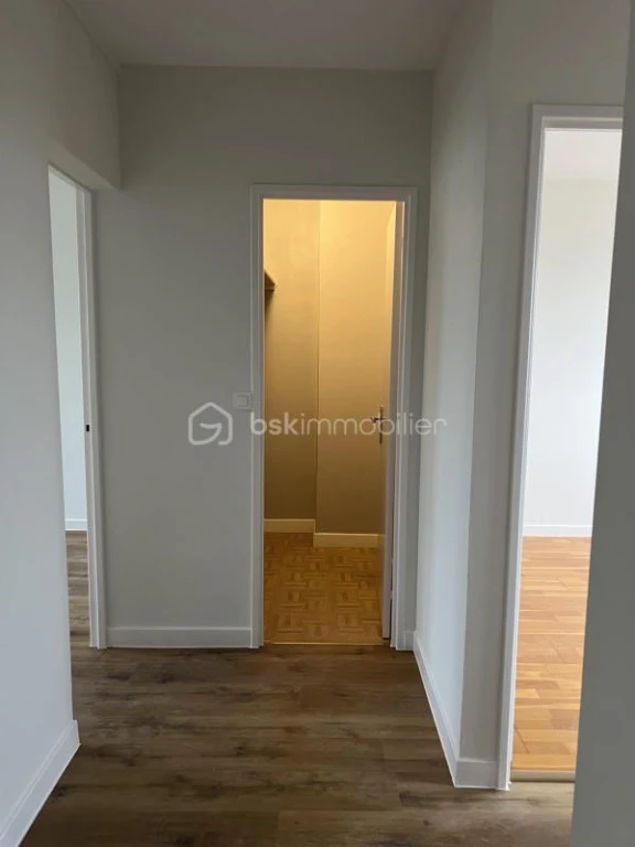 aBpKIP6JT9baVpkySw2WxHS6MUXtFLr4yG9n0hA5.jpg