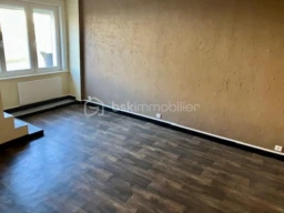 TZSYluoGmaV1xO7JuVoo4PEBliZaHsCZXXbZRLgb.jpg