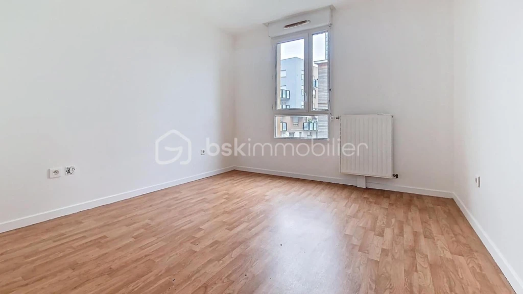 ZKZEEMmuhaMPCbP2160kcEdH53QN8DYfDe8vpdFQ.jpg