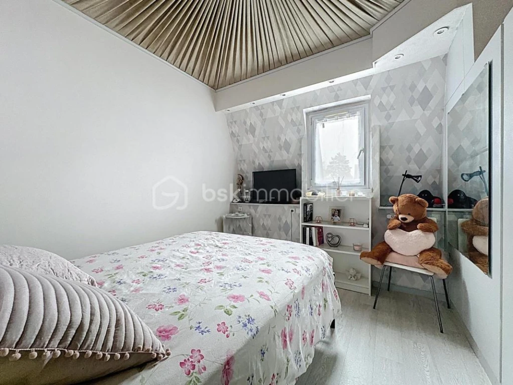 qNiw6MA378MC7BgYhIB8R8V86BNBACjag0Du3OOH.jpg