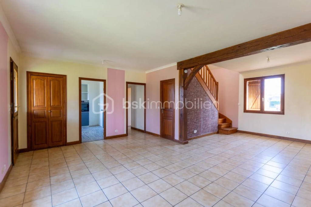 nM1JvY2guGgUEFopxAWrPqElc0YWQ5hE3rS533hK.jpg