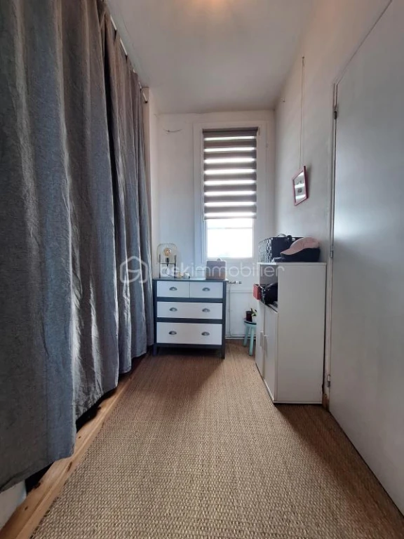 sOFAs7JVhi38X2bNgSUPV8zQOOf9OFN8O2LcOoHk.jpg