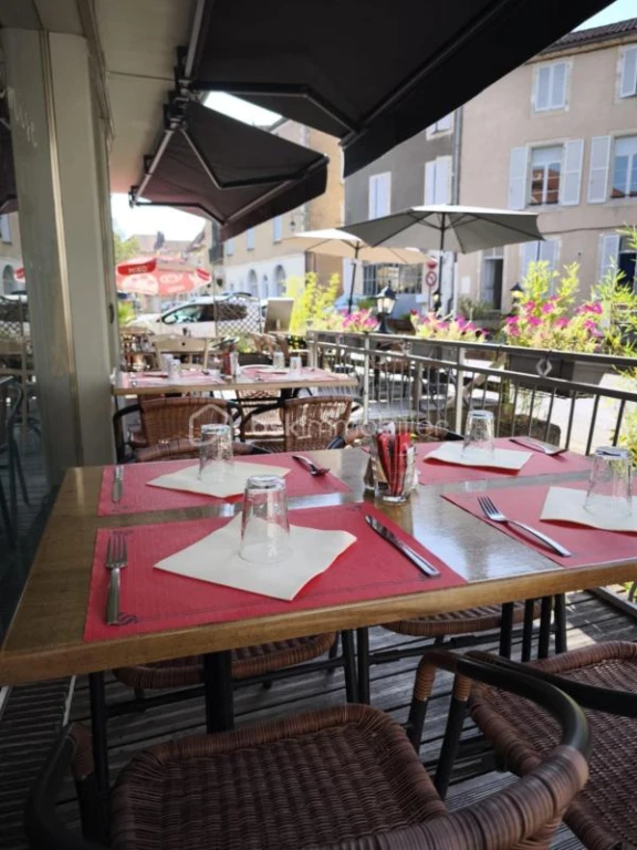rLUgu8h73JF0k3kDGfcYH6C0aMwXP8wFUTxWSXUi.jpg