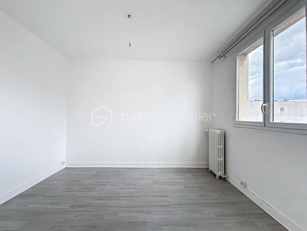 KVnjBBqm3lZUbV9XsKnboK7yZibxZVtuGZaSgfFs.jpg