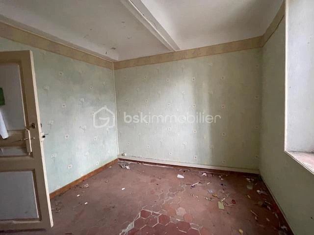 d7w3m6ELt7mOIvRYBquCC7GMv40tH88UnIgT1IVq.jpg