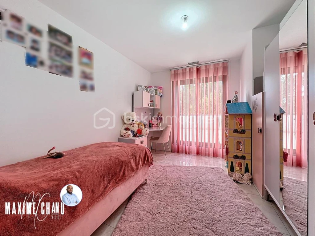 Tzn79IzJgior58yRn71A92AXc1ZIFOG8b8NPfRDR.jpg