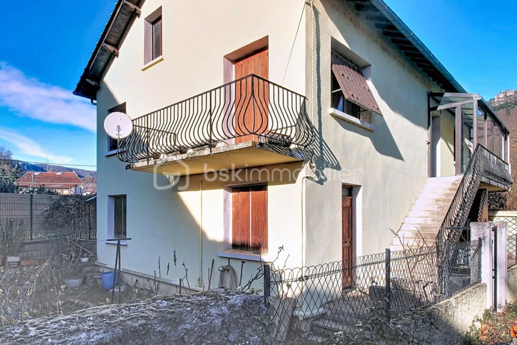 zevzmlox1211ryVbTfSVagrOYkkatovjNYx0YrnO.jpg