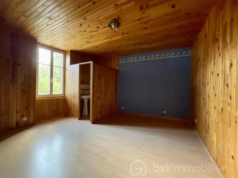 sfK9i6MM2CZdUE47tYNgLidiummOjCVc4KTSa4l1.jpg