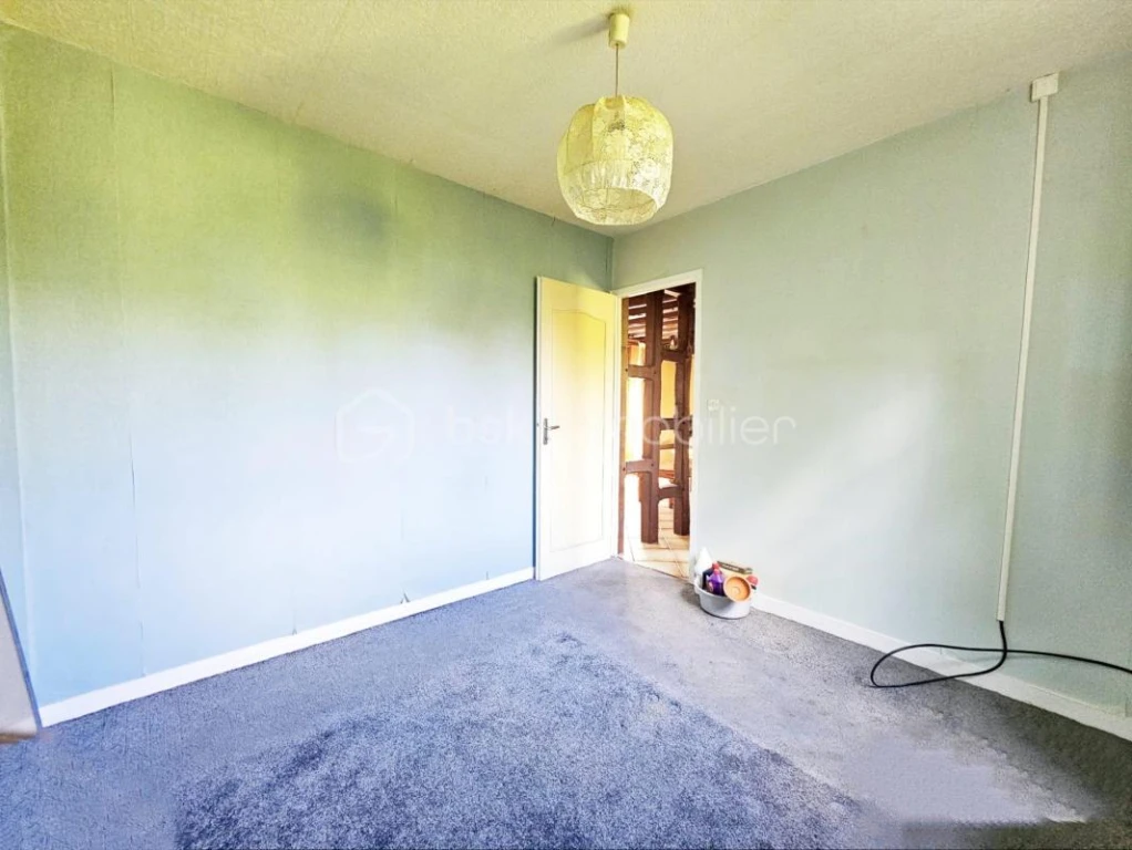 Lih38UyG0xK7j9OtCTmmcVju25IrKbVFGKCf5cEb.jpg