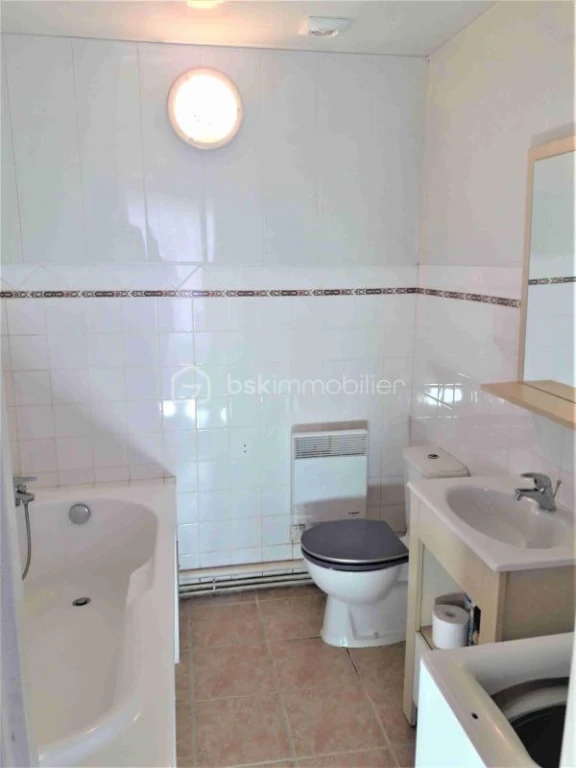 vHZ36zaG1AUujs6Wc42d9KBsQX7VMPuddmqzYTHb.jpg