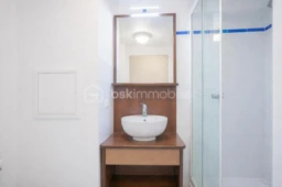 HUMJuUXv4htnwBQRnV0J4ao8SB24Aep0TZeUMdTK.jpg