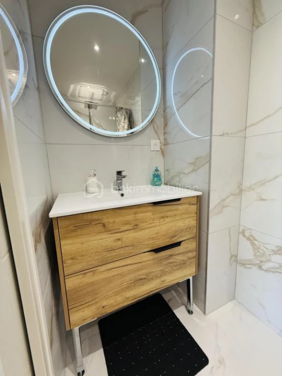 0LlGP9vK1hEReHGQk57j3RwD4AFX50IEdBUTzp5U.jpg