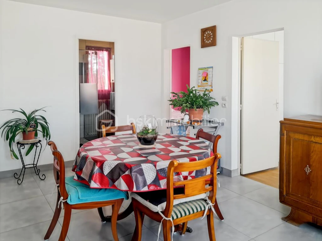 G8IRR2CFDIb2KeKWplaTZ5fKutNya8Xms8onn79f.jpg