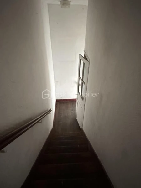 XFL88DyBhwMNti9lORoYfJ89MrIps4gGsL2Fspnl.jpg