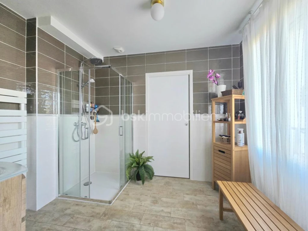 mPOKIJpUpnANeQxaoG2hTdWo56Ty8ItGQzjz6SMb.jpg