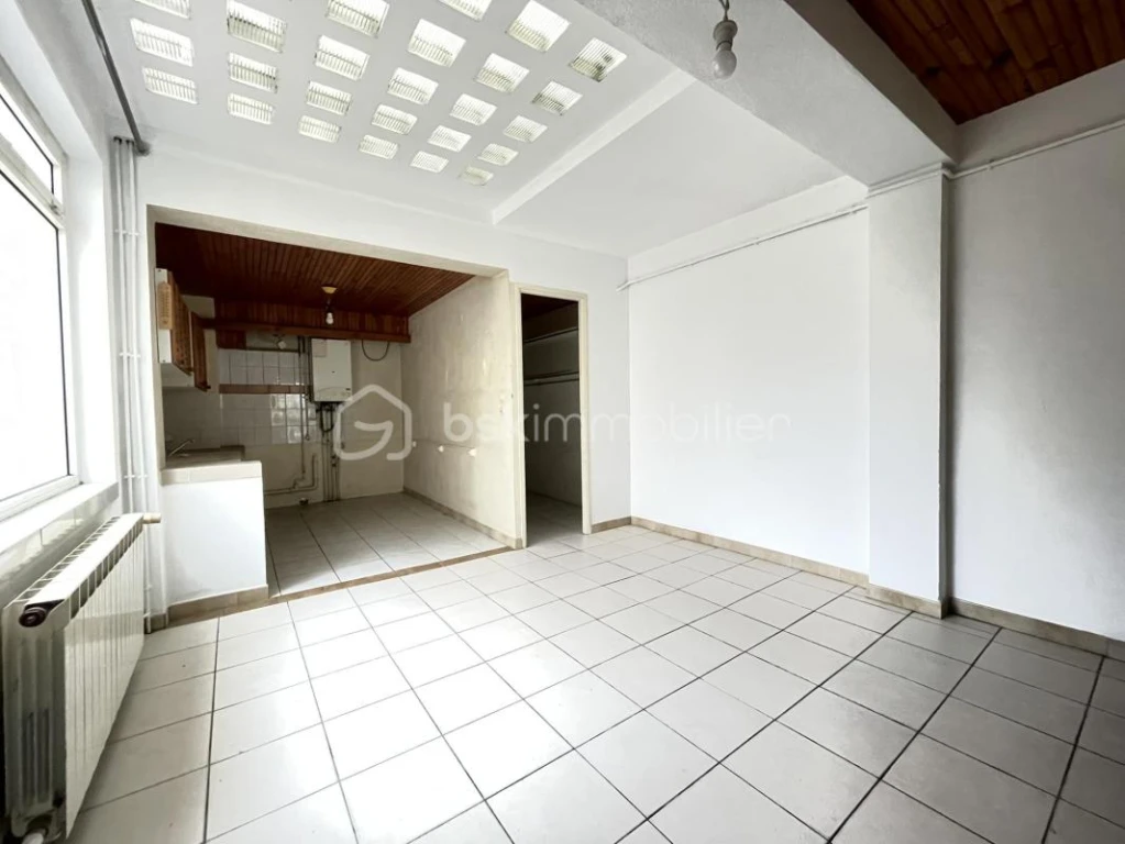 3O5y1M1ndqNuJx1s7dv7bANbewicTIAtGbzNKylG.jpg