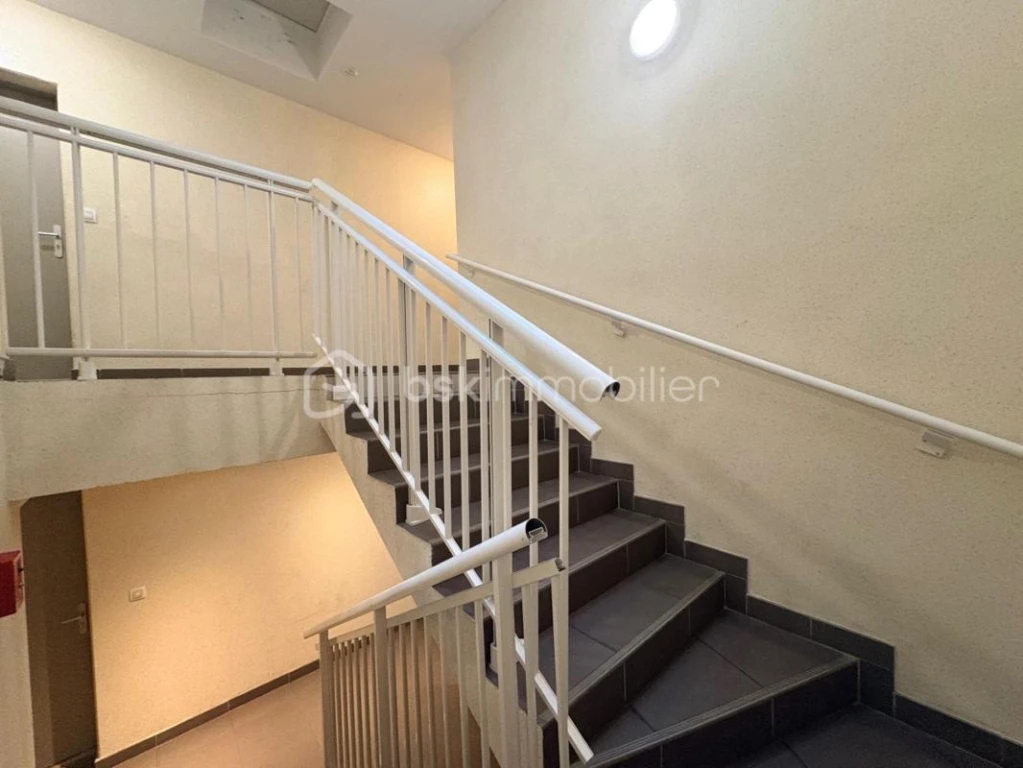 9Hj7k3dEydHHCegsXgaZEOZaQ4pYsiL6CMsyFiTs.jpg