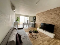 U709mQyNMlheOF9kNYrC6fVLjSzvbkCSaLYgY8If.jpg