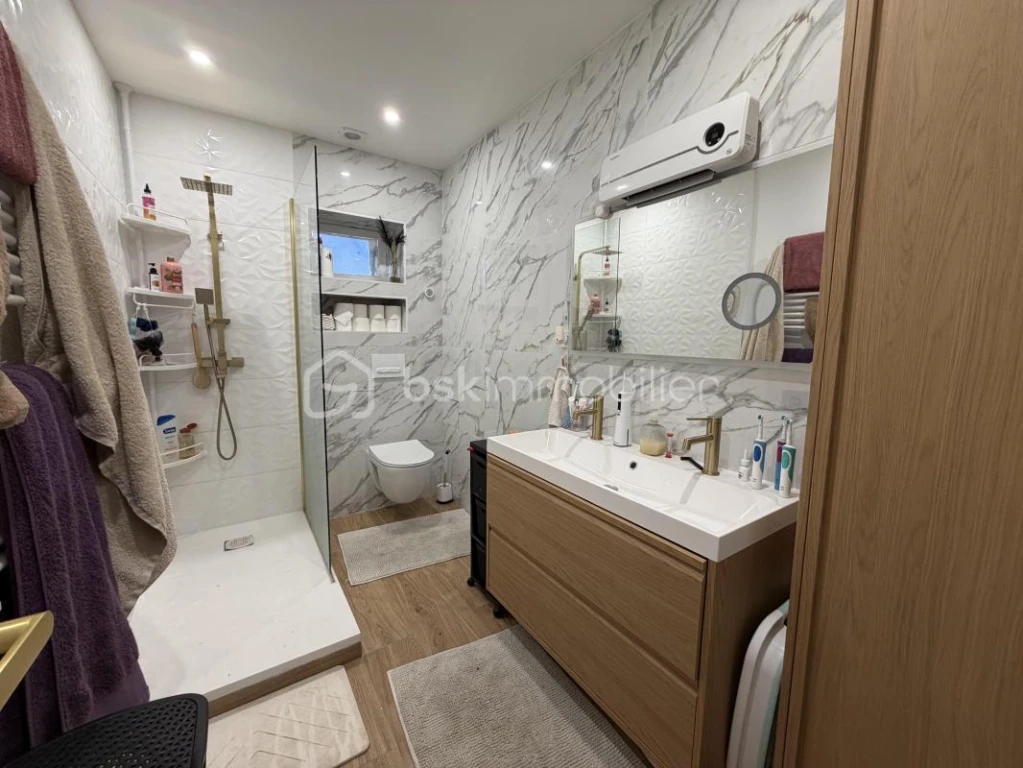 aKDRpaRBwrd0VfWbsGHdaIVtdpCKmIxD9FP0htXV.jpg