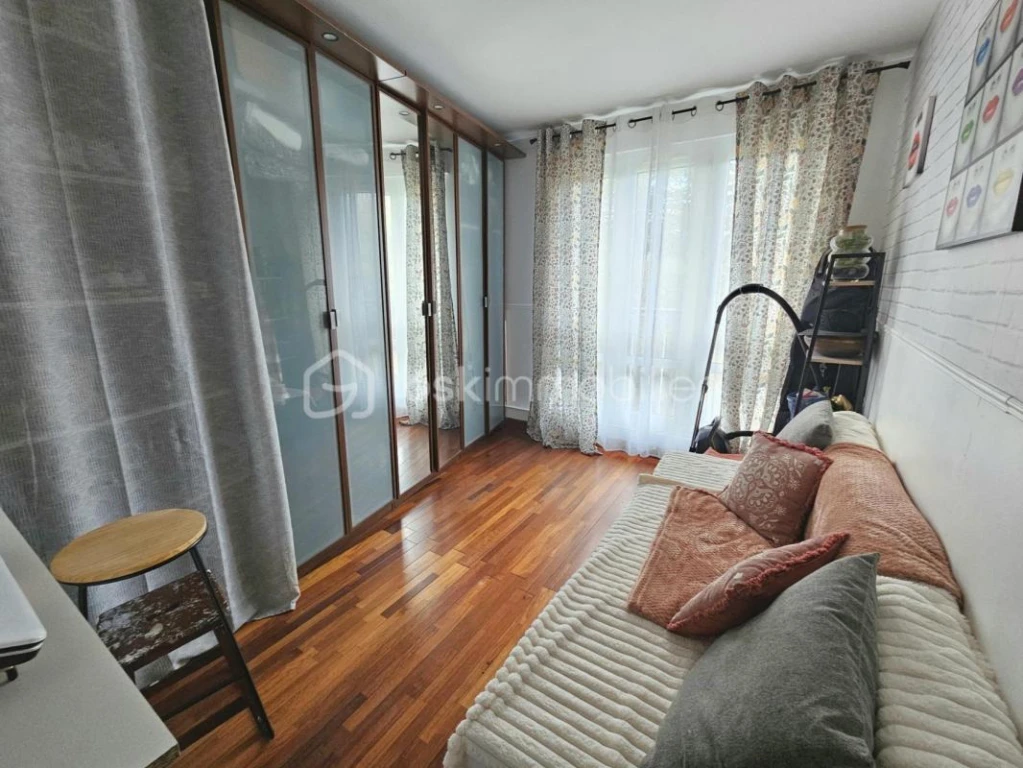yDV39Pzax4asn313hvxThyD40pAXt5jtKkISdU1F.jpg