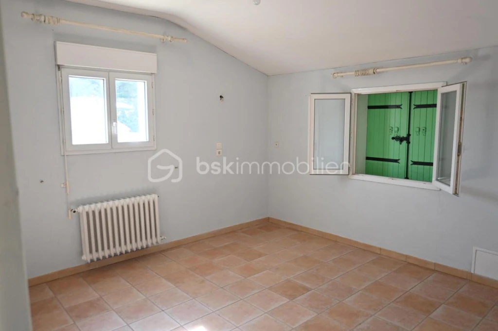 gpGad0P3TuSuPrIOFHjpRfIBHqFdRO7Q293My0L9.jpg