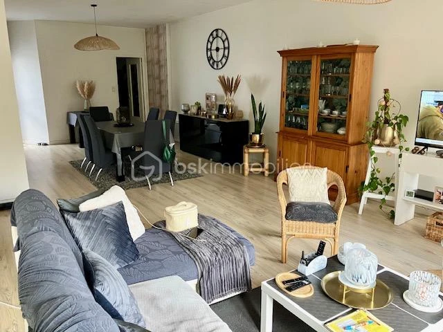 tRGY4Rp3wezaSmQMrKL0ZvuoqC5AylNbhSpjffoz.jpg