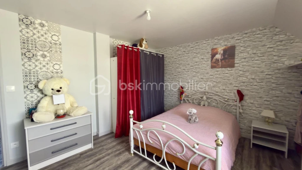 HI4Uj8bIty7HdDzXQX6F2p2W4n93GkmuGk2zZNVk.jpg
