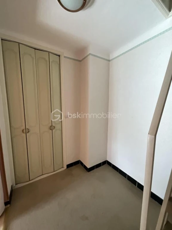 sCLjai8C0pqzycvnzukg7xg9RTHJGNb8CgHqnaDr.jpg