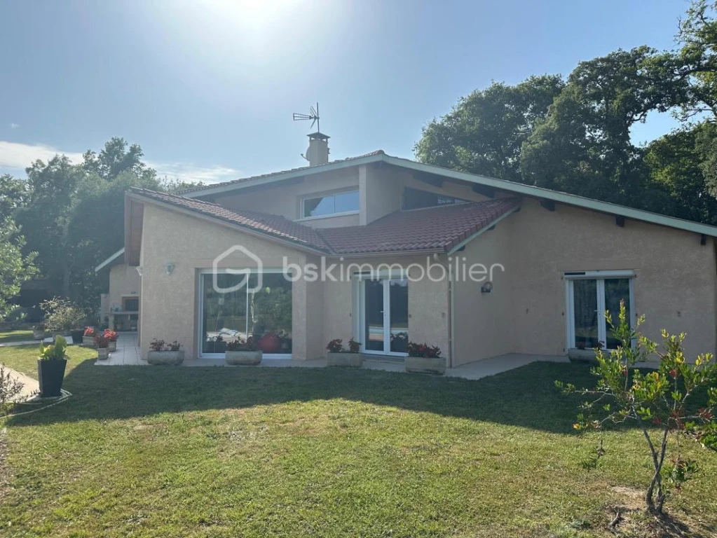 kwz9HEnWywaDB0kIbYlFQdoCog9OTkoPprEnOYfY.jpg