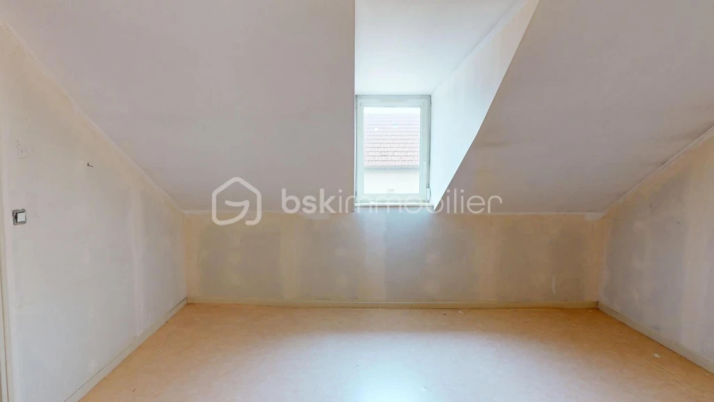 tcVR3UDw1AqyBYlnRrw5xpvzz6PYZiG7vpOlZrVJ.jpg