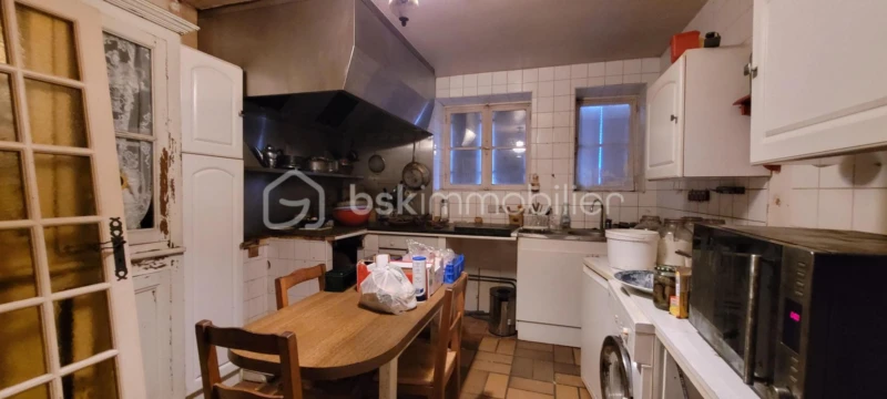 r9QmzEAirPUSIZ2Wpzad6i4jlfr79d9oyriGcFfB.jpg