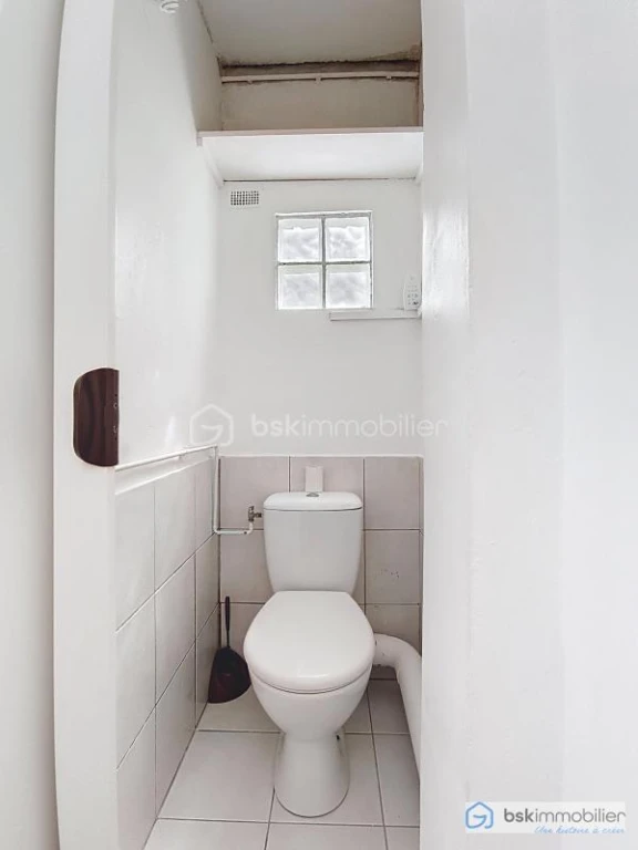 FKRM1N58HTQ6BV9XaKyOkCWzvLrABg3iSdJPk7o9.jpg