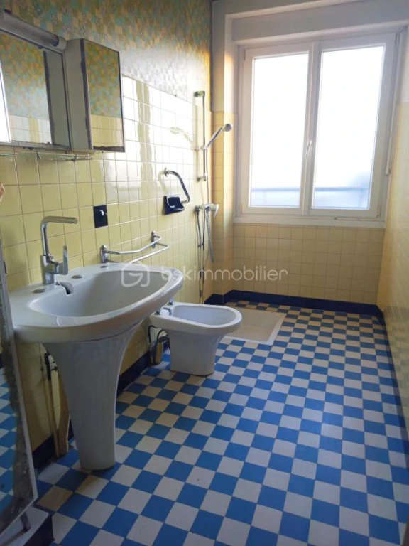ivQmYNPeTWk6FxzXxjgvIC2C765pjJiCNehbiJJE.jpg