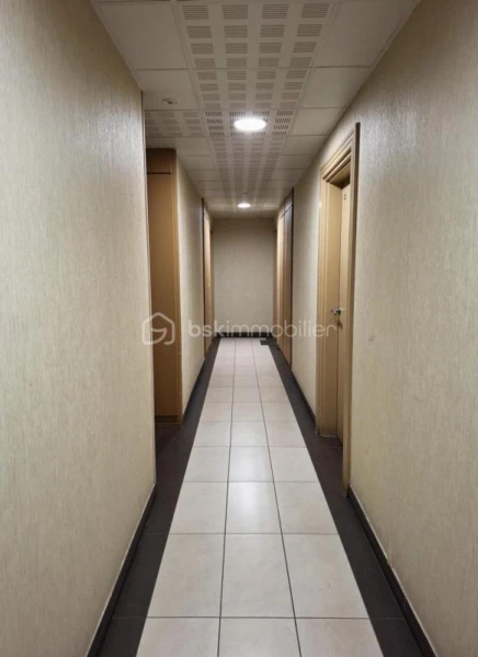 hGe17eBOKbrJyV6qT3d4dMeq2JgYeuHRDxY7excL.jpg
