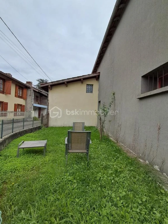 zFPHFO8siI1RCBET1oCoh30GzPUslLXoNEbAUJuZ.jpg