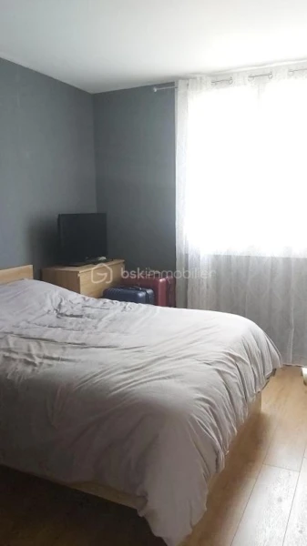Lsh80q9SzU78mSsYblLe1wDu09Mhnj2neRuT7JIE.jpg
