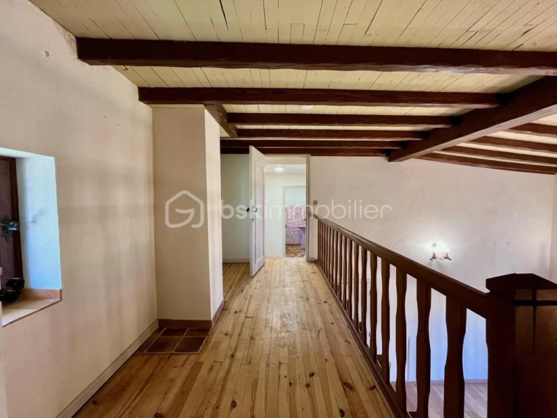 TvuVPXp9lTtZum7B7cM8ob3fKXmZOYfeeMLzaZVx.jpg
