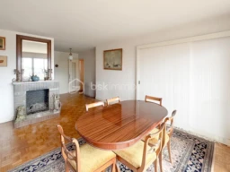 Q34I1bTpwePCsr41LC2oEt0inpPK8PunuejYZe5U.jpg