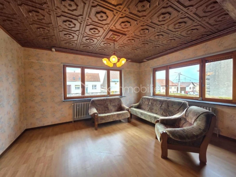 BUAz0QIQNEPct8u9RbLPt7DNjoqZZyG54ou029b8.jpg
