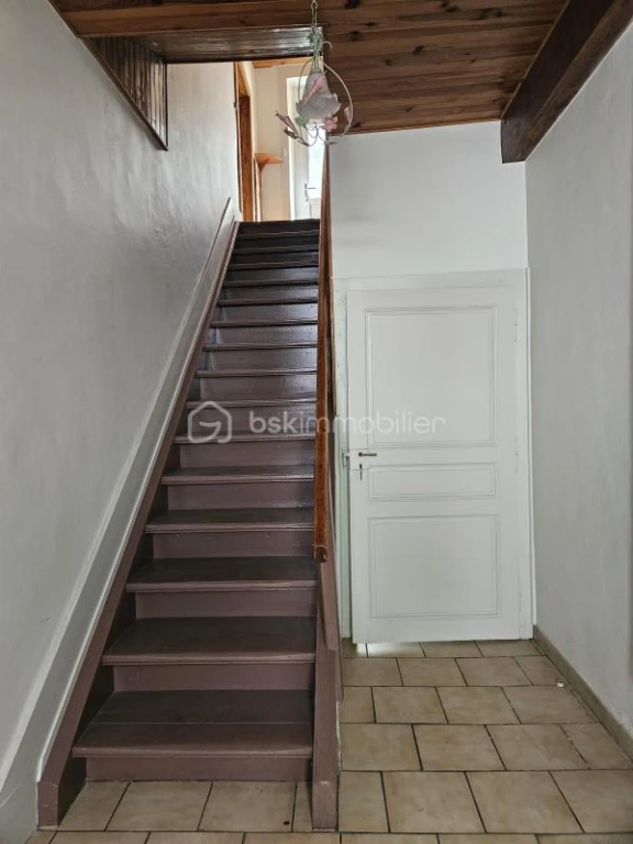 VEciDxHr7NBy3XmbMjL2NSr56KM6OO8FczaBKqZC.jpg