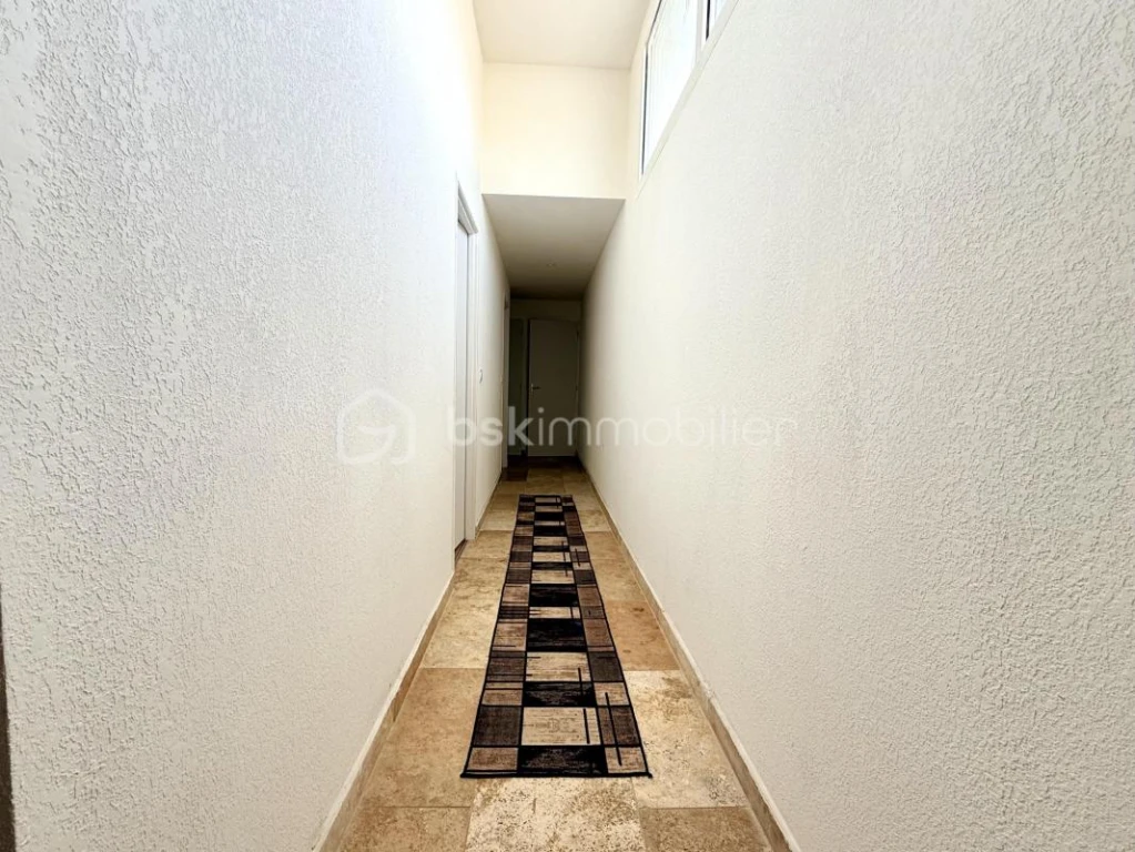 ndOshW1vZaarPiHlrEn7qyIcG71i13Q49hkBkkfQ.jpg