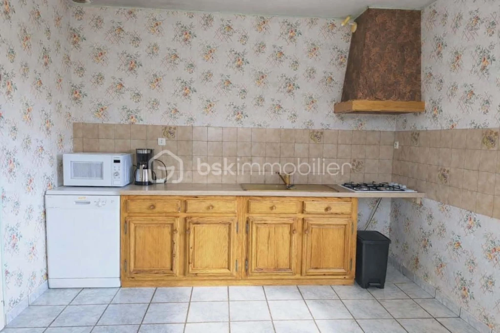 qeclMjI9NNMnSe2MhiiPdb12IbIFi68c1BrBmmJg.jpg