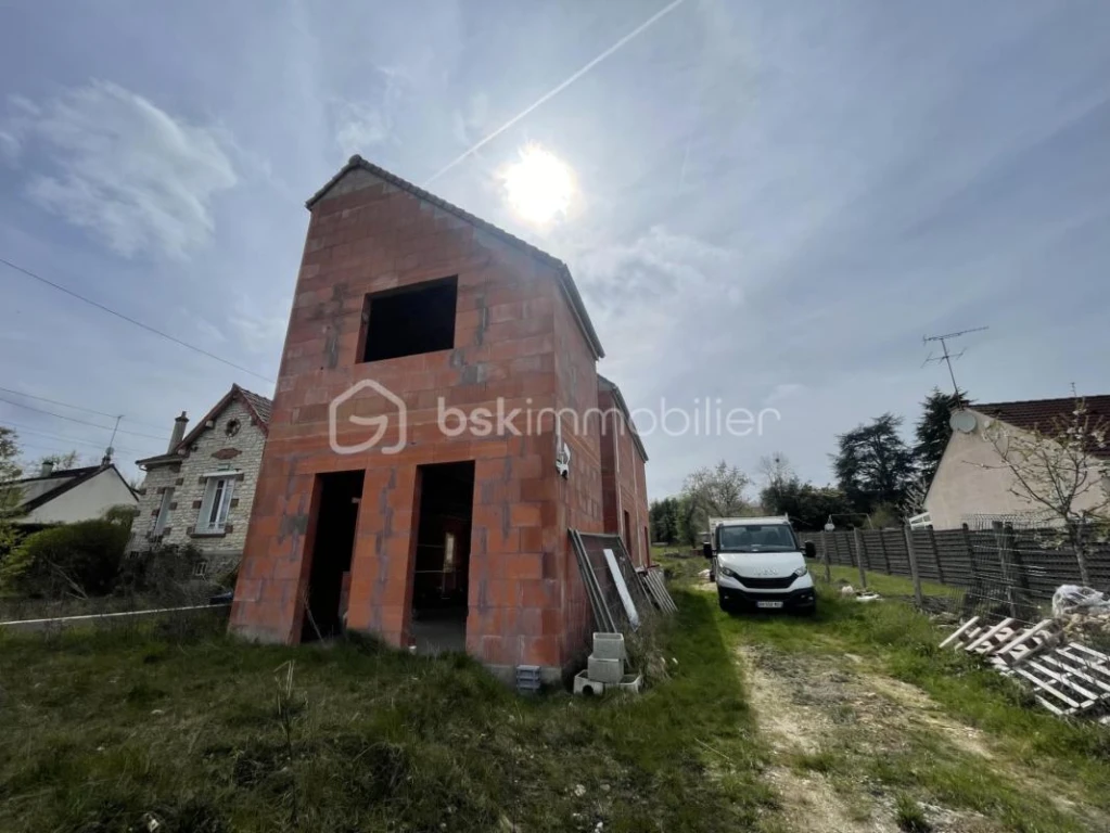 iItueqAEBIoVELiETs3Gr7UzORVpZ30QR8Gbmf3p.jpg