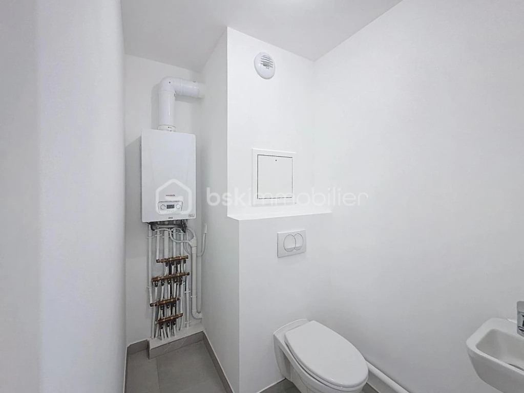 YQJF9Jt50PEUSNVcDtspXuJ8hM54hSpxQQX1cOGT.jpg