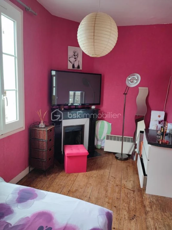 DvDb039x7UuBeZsl0rTAO23G72PWU4te8jc7bpu0.jpg